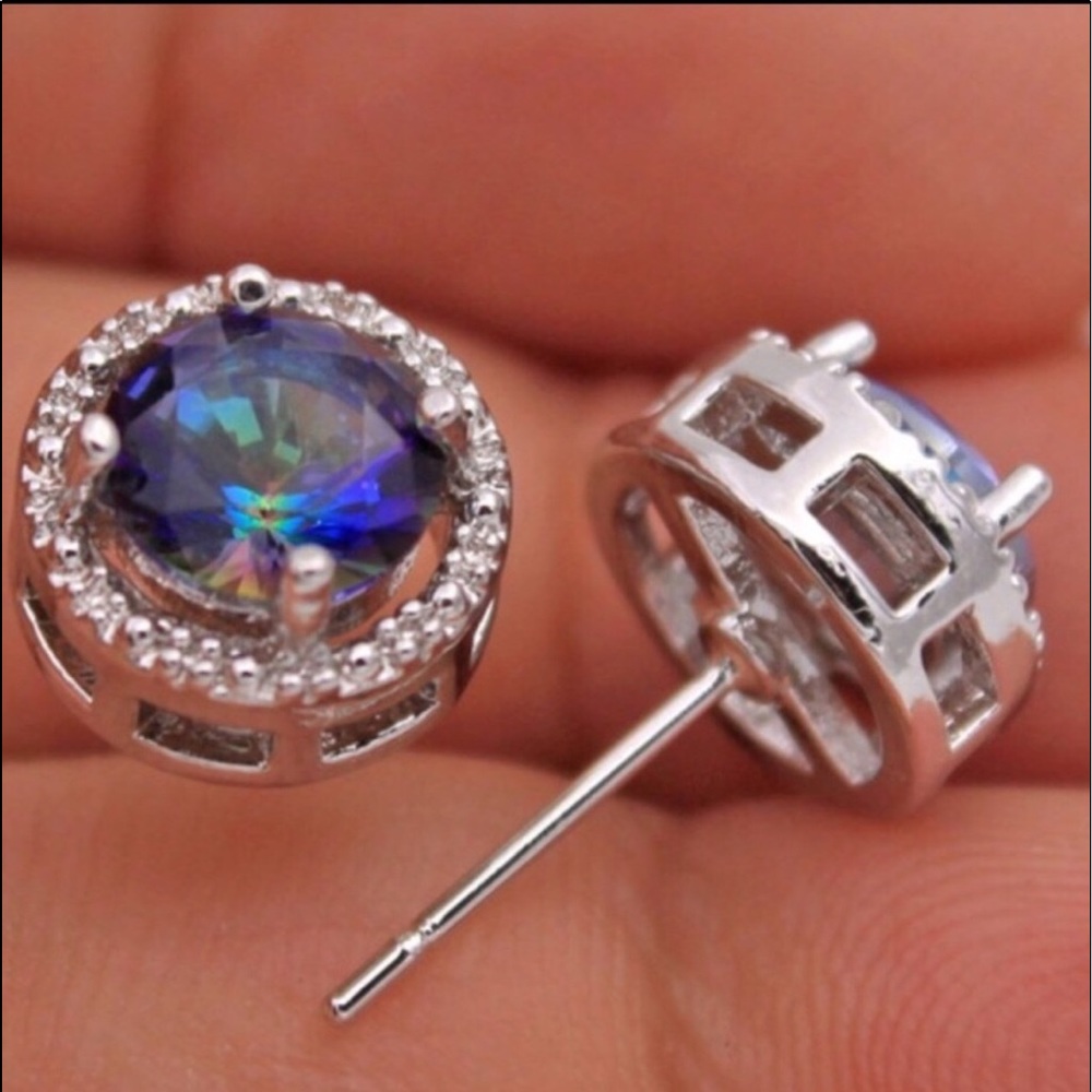 🌀FIRM🌀28k white gold-filled blue crystal studs